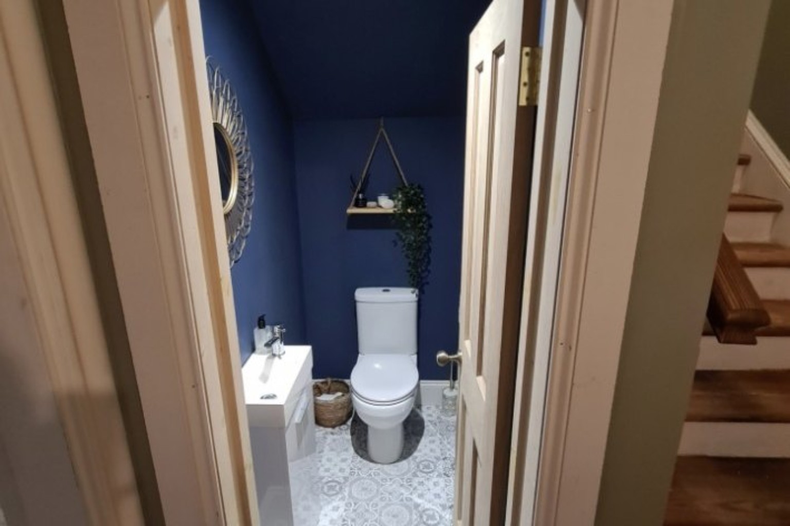 Cloakroom or small interior refresh